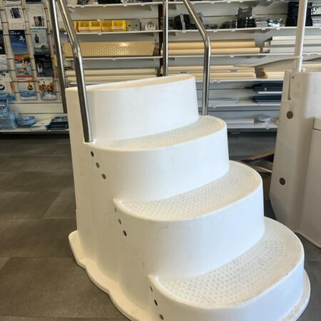 Spacesaver Step